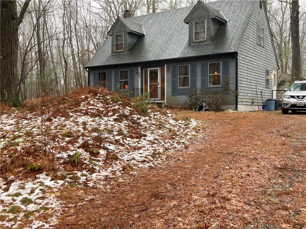 565 Durfee Hill Road Glocester, RI 02814 - Photo 4 of 29