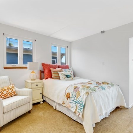 16 Fort Square Gloucester, MA 01930 - Photo 26 of 42