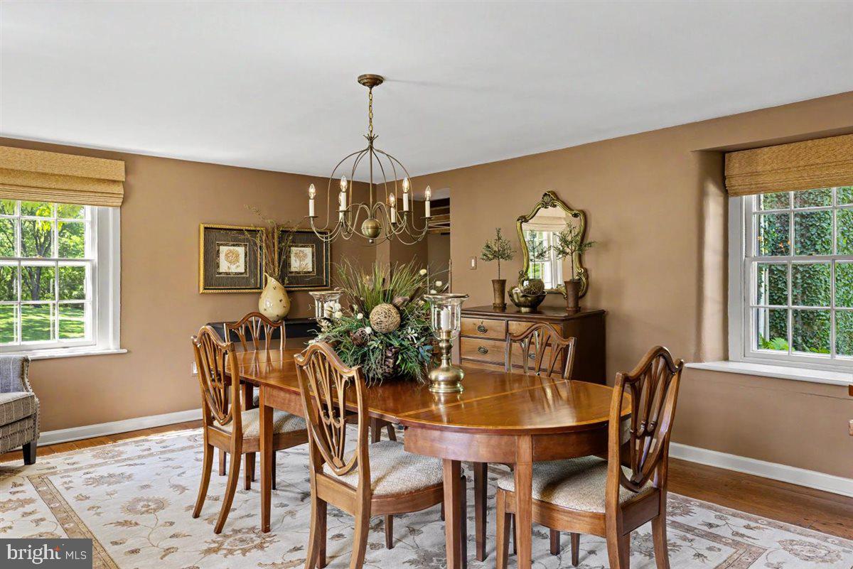 144 Creek Road Chalfont, PA 18914 - Photo 27 of 48 Dining room