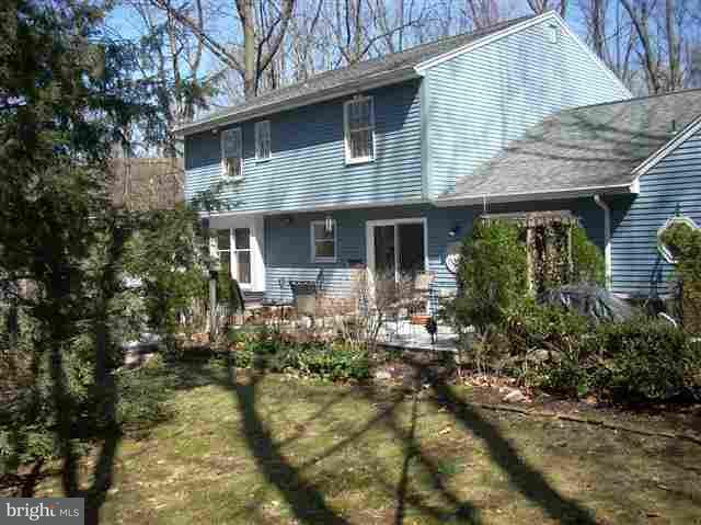 672 Deer Road Boiling Springs, PA 17007 - Photo 14 of 19 Gallery Image 14