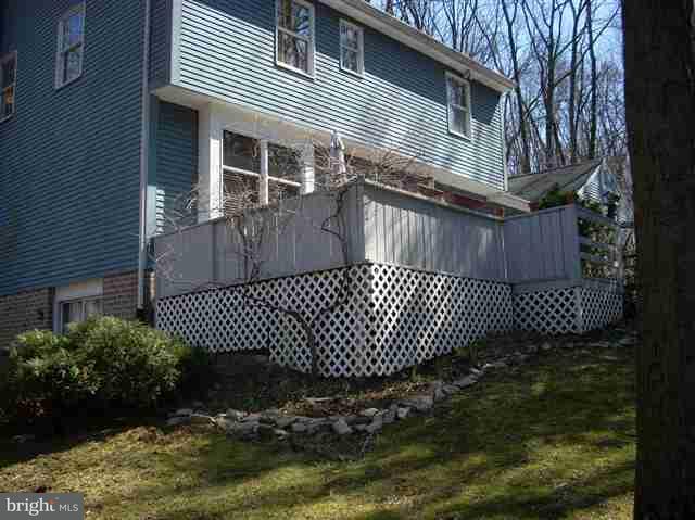 672 Deer Road Boiling Springs, PA 17007 - Photo 18 of 19 Gallery Image 18
