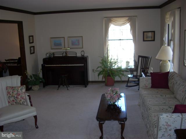 672 Deer Road Boiling Springs, PA 17007 - Photo 3 of 19 Gallery Image 3