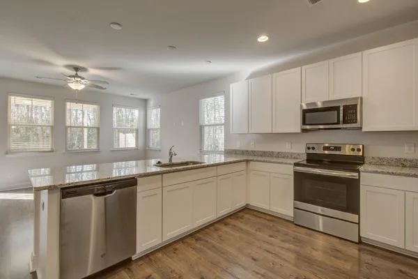 $1,695 | 7821 Montview Road, North Charleston, SC 29418