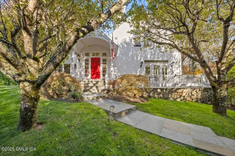 $3,195,000 | 145 Porchuck Road, Greenwich, CT 06831