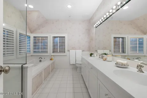 $3,195,000 | 145 Porchuck Road, Greenwich, CT 06831