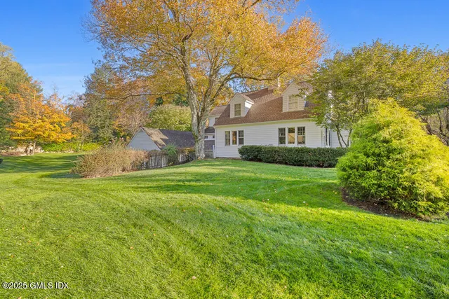$3,195,000 | 145 Porchuck Road, Greenwich, CT 06831