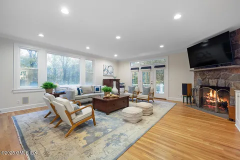 $3,195,000 | 145 Porchuck Road, Greenwich, CT 06831