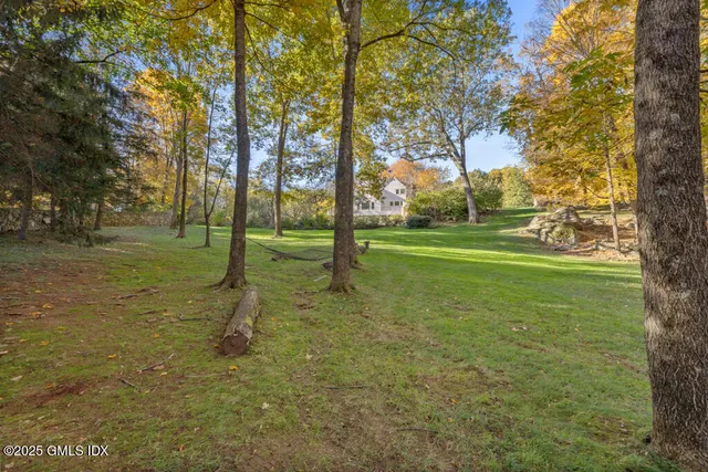 $3,195,000 | 145 Porchuck Road, Greenwich, CT 06831