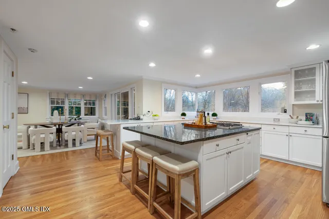 $3,195,000 | 145 Porchuck Road, Greenwich, CT 06831