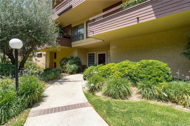 $535,000 | 444 Piedmont Avenue, Unit 317, Glendale, CA 91206