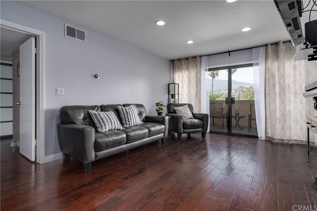 $535,000 | 444 Piedmont Avenue, Unit 317, Glendale, CA 91206