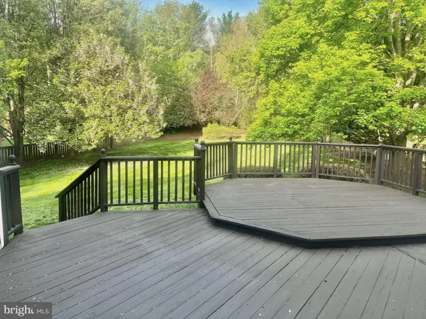 $1,850,000 | 1706 Broadfield Lane, Vienna, VA 22182