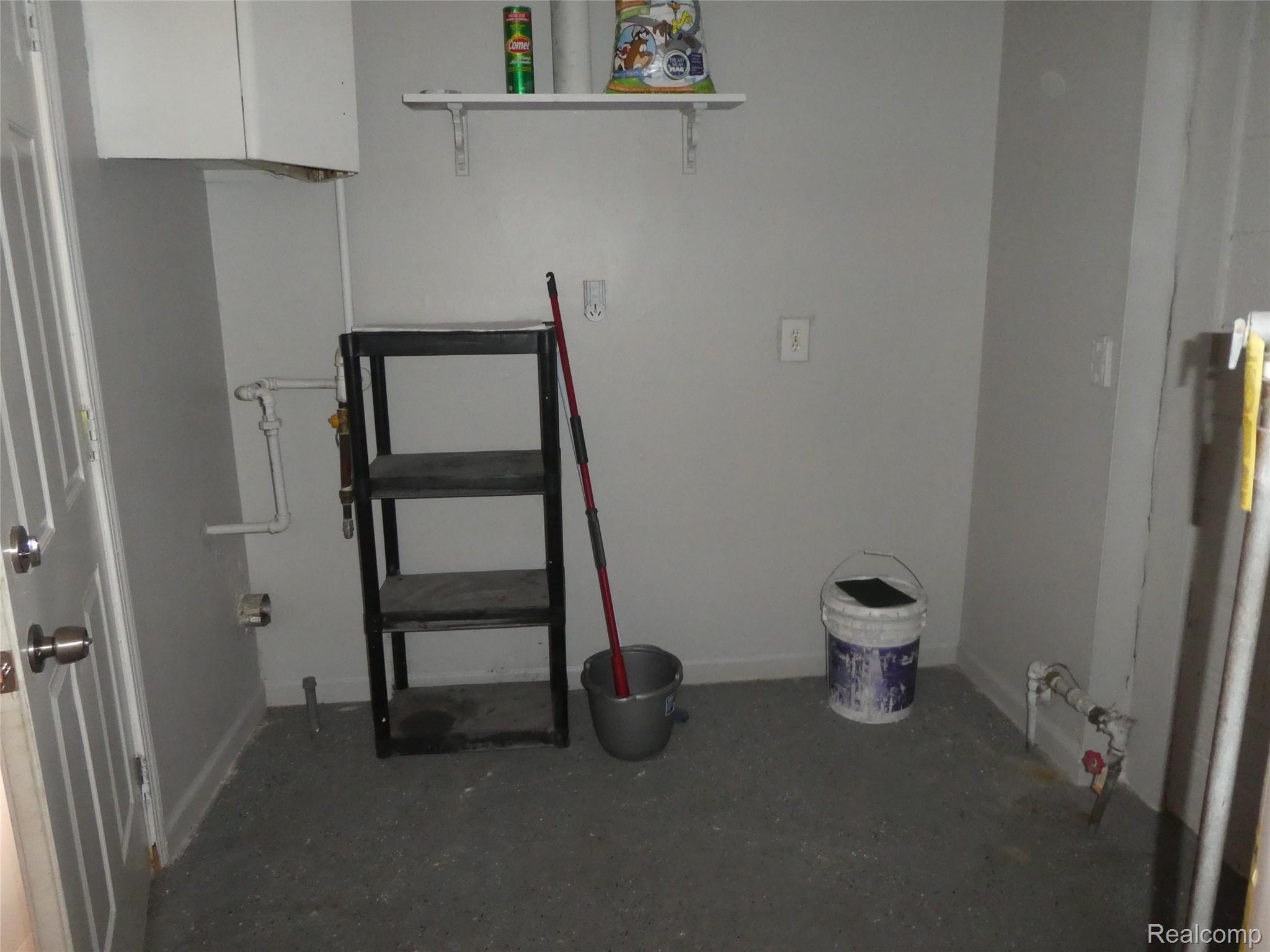 26437 Colgate Street Inkster, MI 48141 - Photo 14 of 20 P1020056.JPG