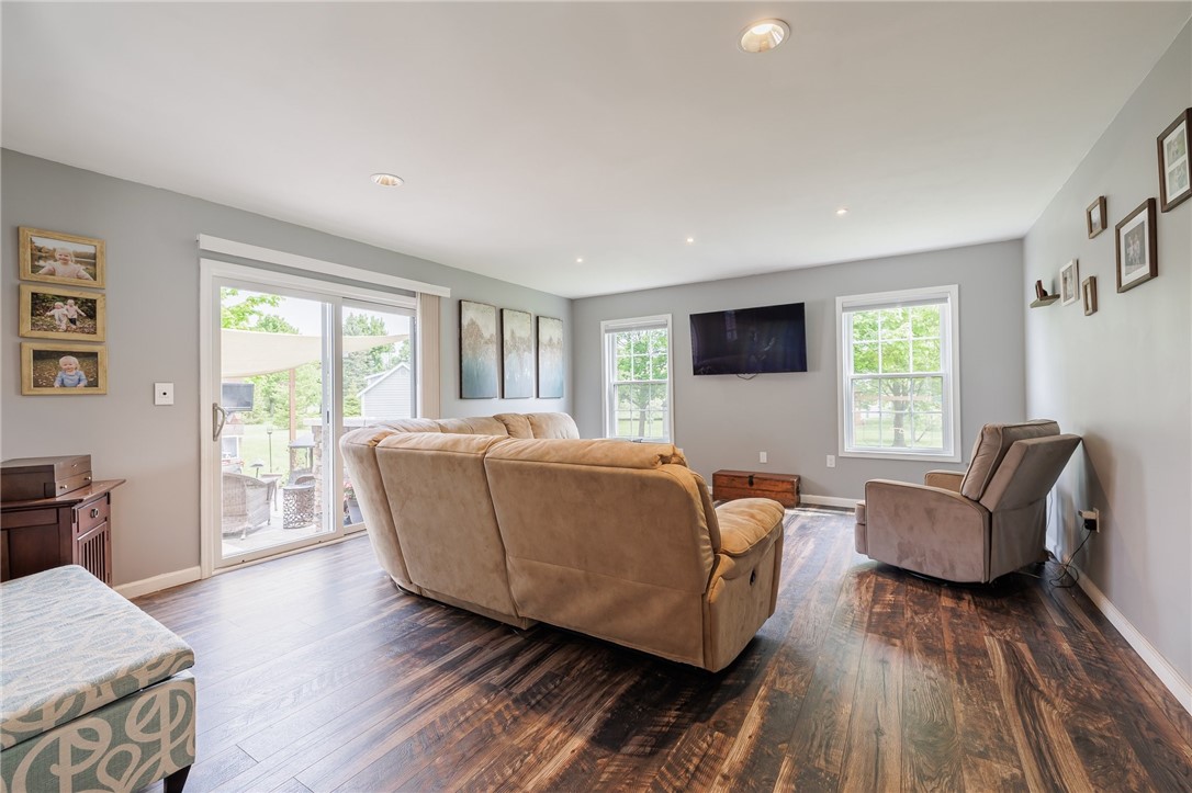 3 White Oak Bend Chili, NY 14624 - Photo 24 of 48