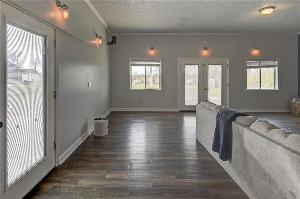 12010 South Moonlight Road Olathe, KS 66061 - Photo 18 of 53