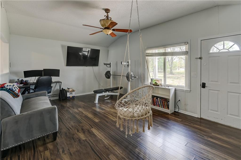 12010 South Moonlight Road Olathe, KS 66061 - Photo 27 of 53