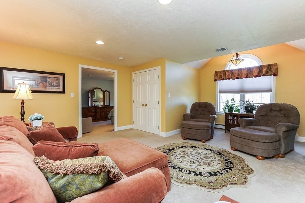 26 Highridge Road Bellingham, MA 02019 - Photo 20 of 42 Gallery Image 20