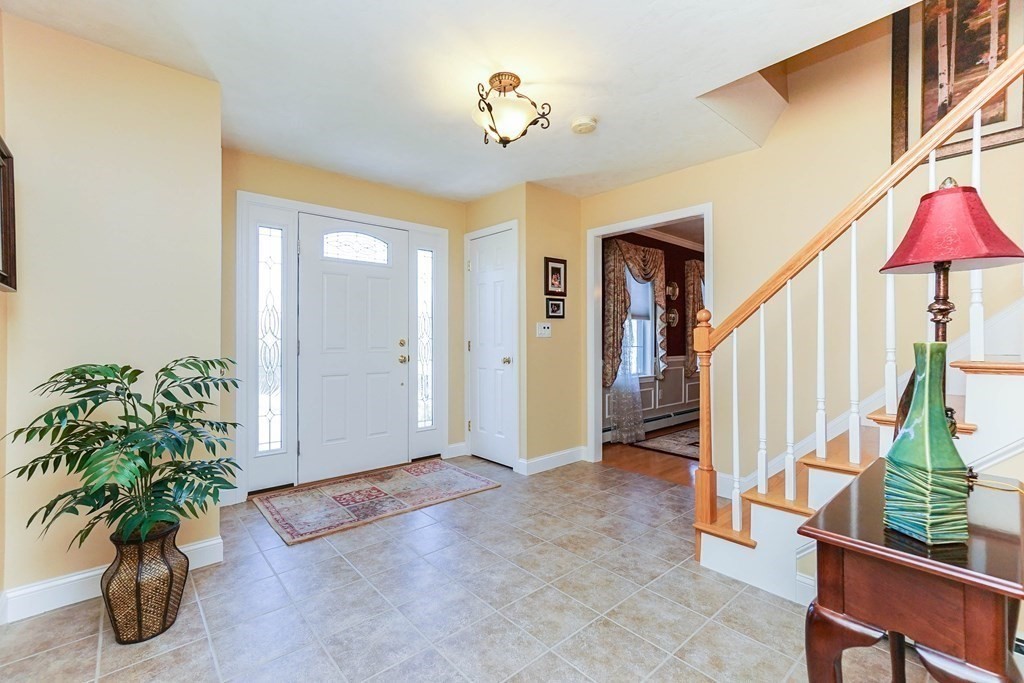 26 Highridge Road Bellingham, MA 02019 - Photo 4 of 42 Gallery Image 4