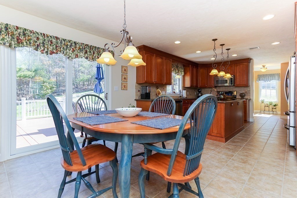 26 Highridge Road Bellingham, MA 02019 - Photo 8 of 42 Gallery Image 8