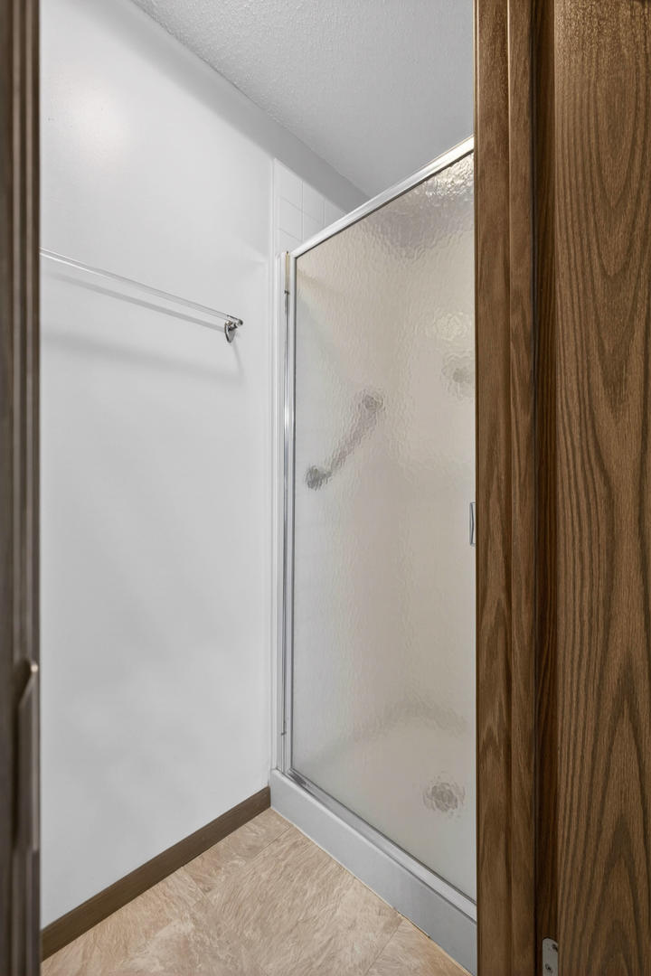 1360 Kimberly Ridge Road, Unit 209 Bettendorf, IA 52722 - Photo 19 of 36