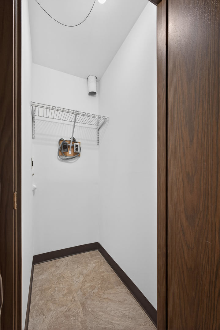 1360 Kimberly Ridge Road, Unit 209 Bettendorf, IA 52722 - Photo 20 of 36