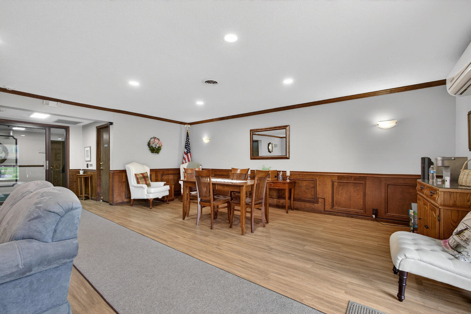 1360 Kimberly Ridge Road, Unit 209 Bettendorf, IA 52722 - Photo 4 of 36