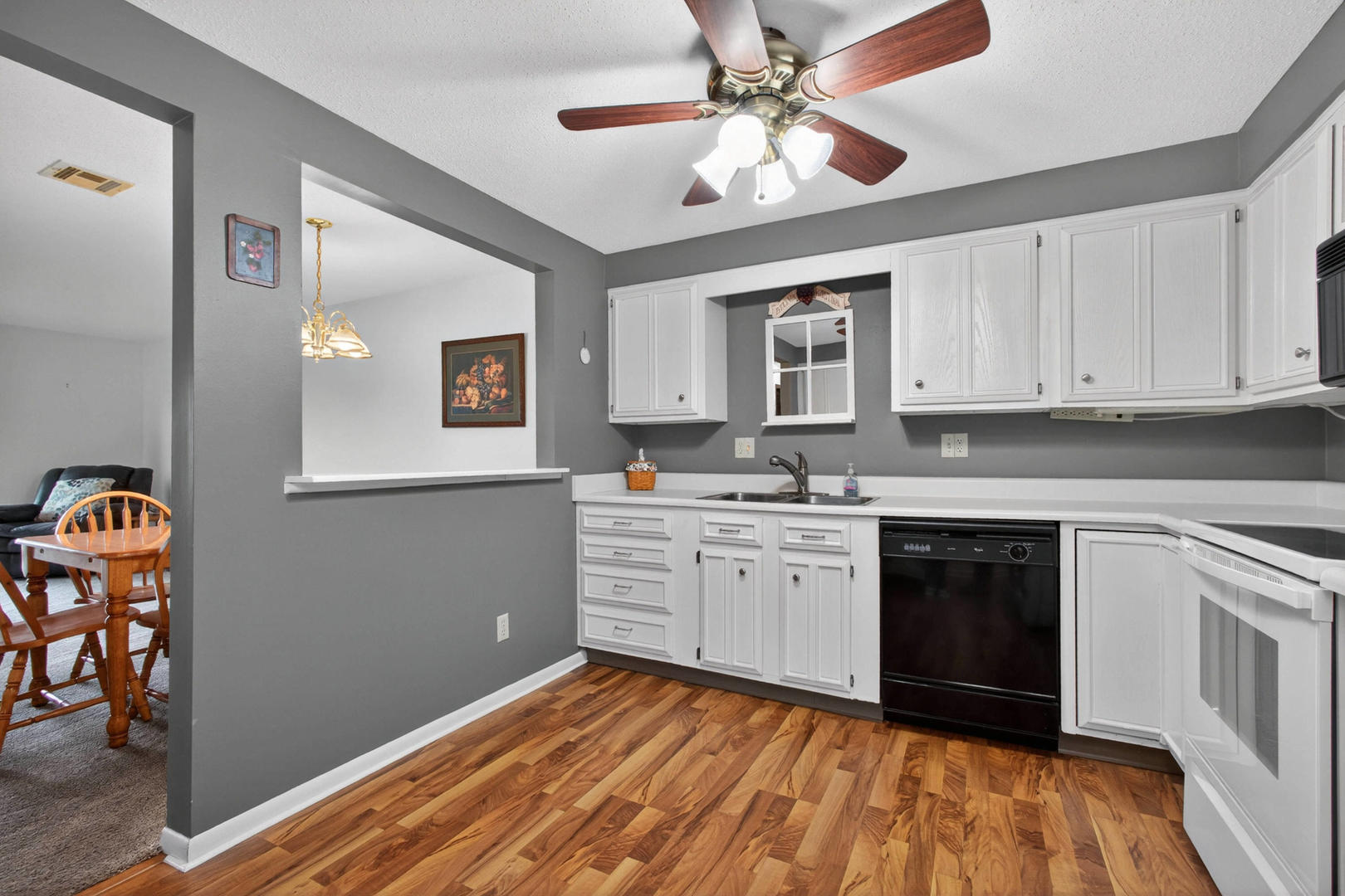 1360 Kimberly Ridge Road, Unit 209 Bettendorf, IA 52722 - Photo 10 of 36