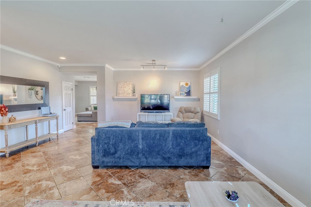 729 Windbound Avenue Beaumont, CA 92223 - Photo 14 of 73 Living Room