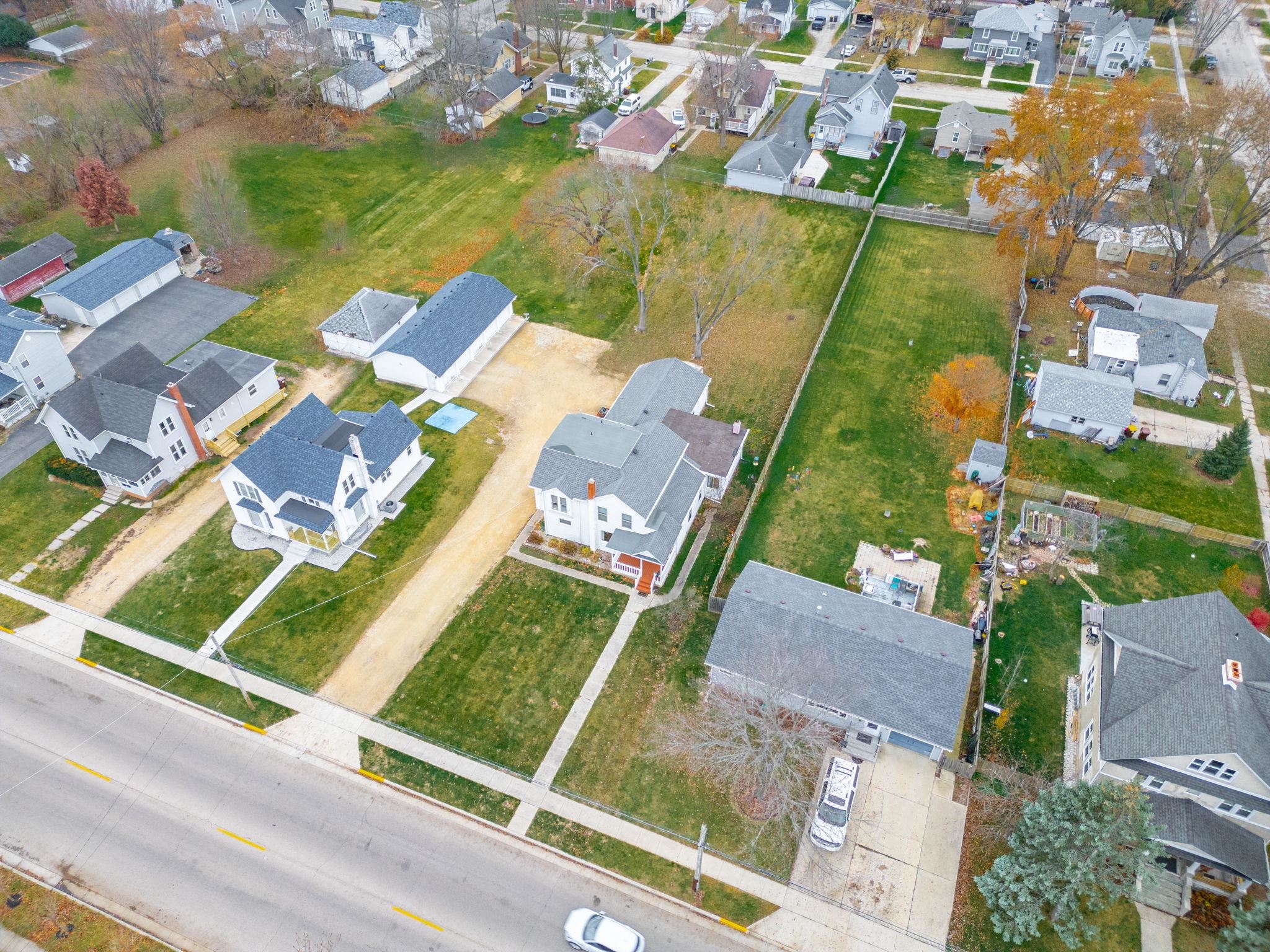 1111 Pearl Street Belvidere, IL 61008 - Photo 3 of 40 an aerial view of a house with a ocean view