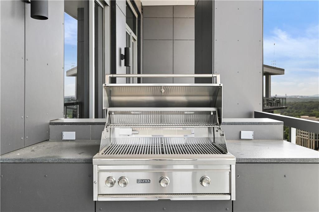 3107 Peachtree Road Northeast, Unit PH2003 Atlanta, GA 30305 - Photo 29 of 63