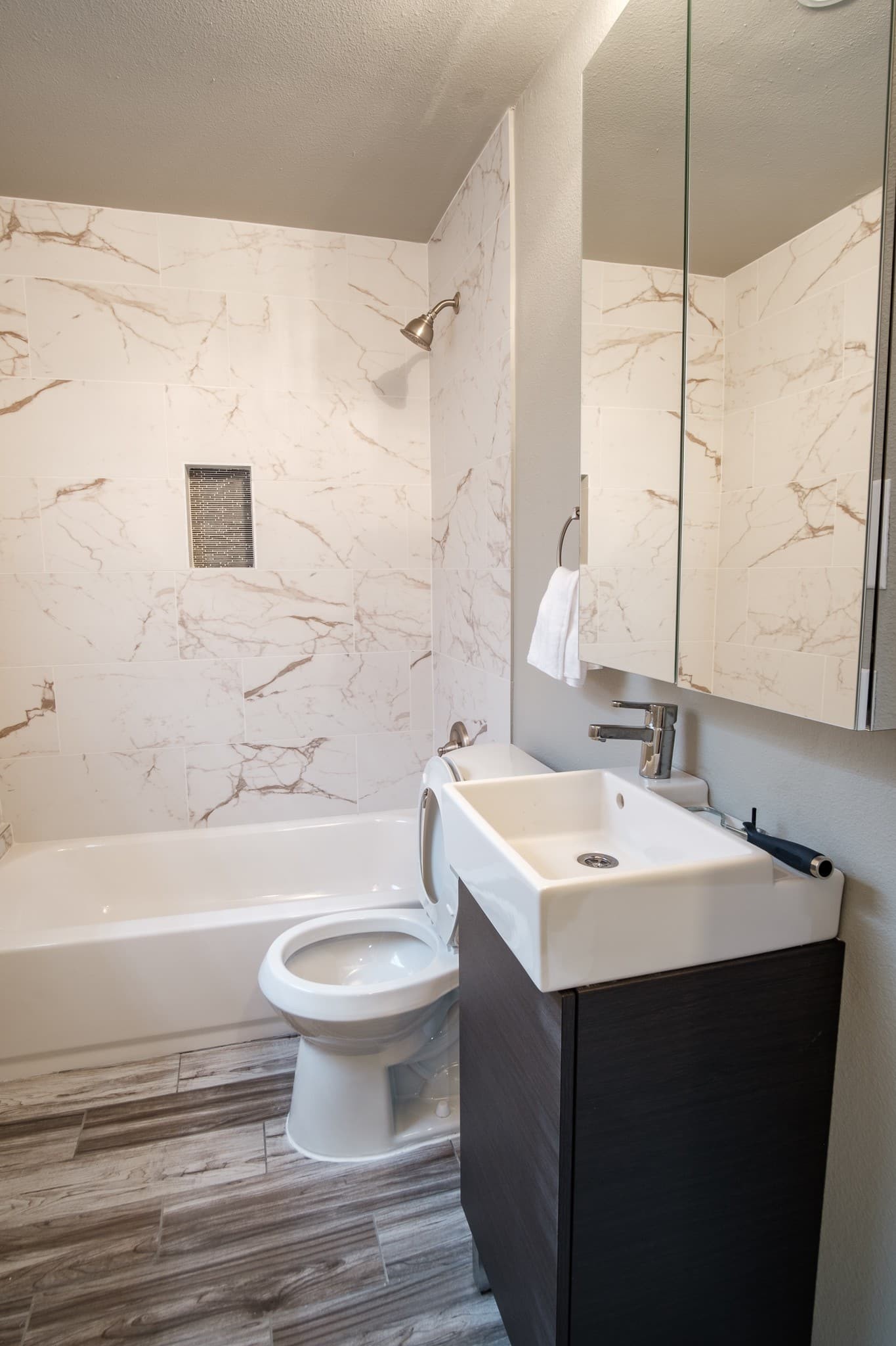 1953 Dryden Road, Unit 4 Houston, TX 77030 - Photo 10 of 13