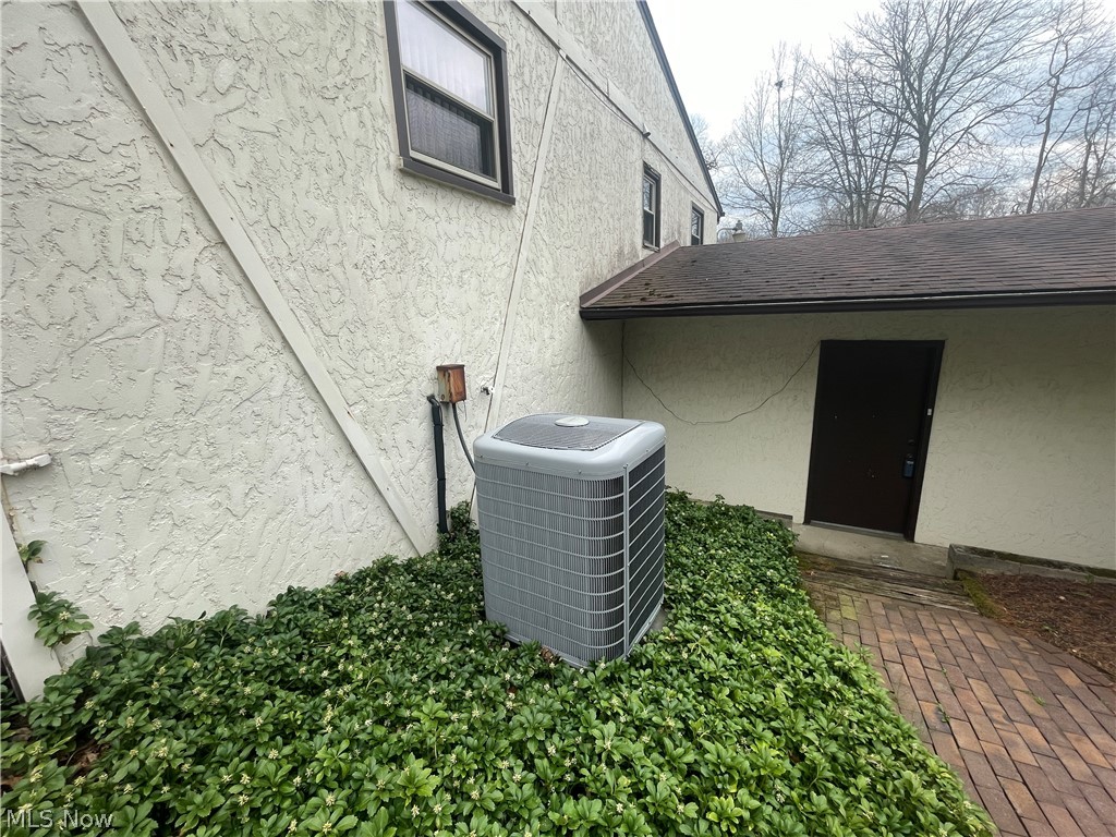 4874 Logan Way Hubbard, OH 44425 - Photo 33 of 40