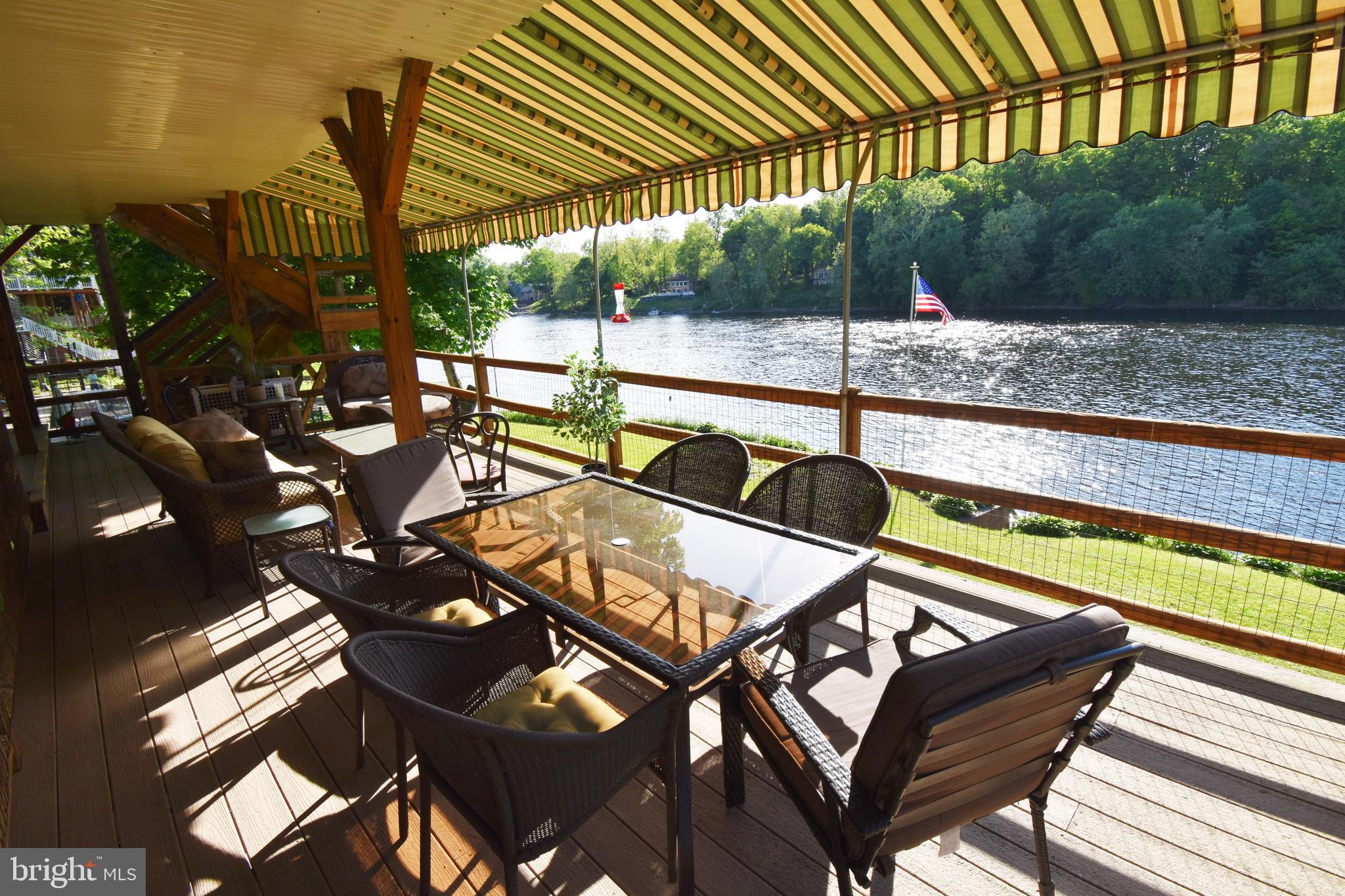 2973 River Road Phillipsburg, NJ 08865 - Photo 12 of 42 Deck