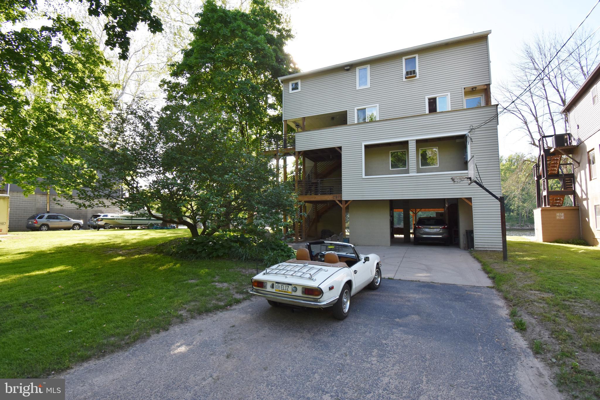 2973 River Road Phillipsburg, NJ 08865 - Photo 2 of 42 Driveway View