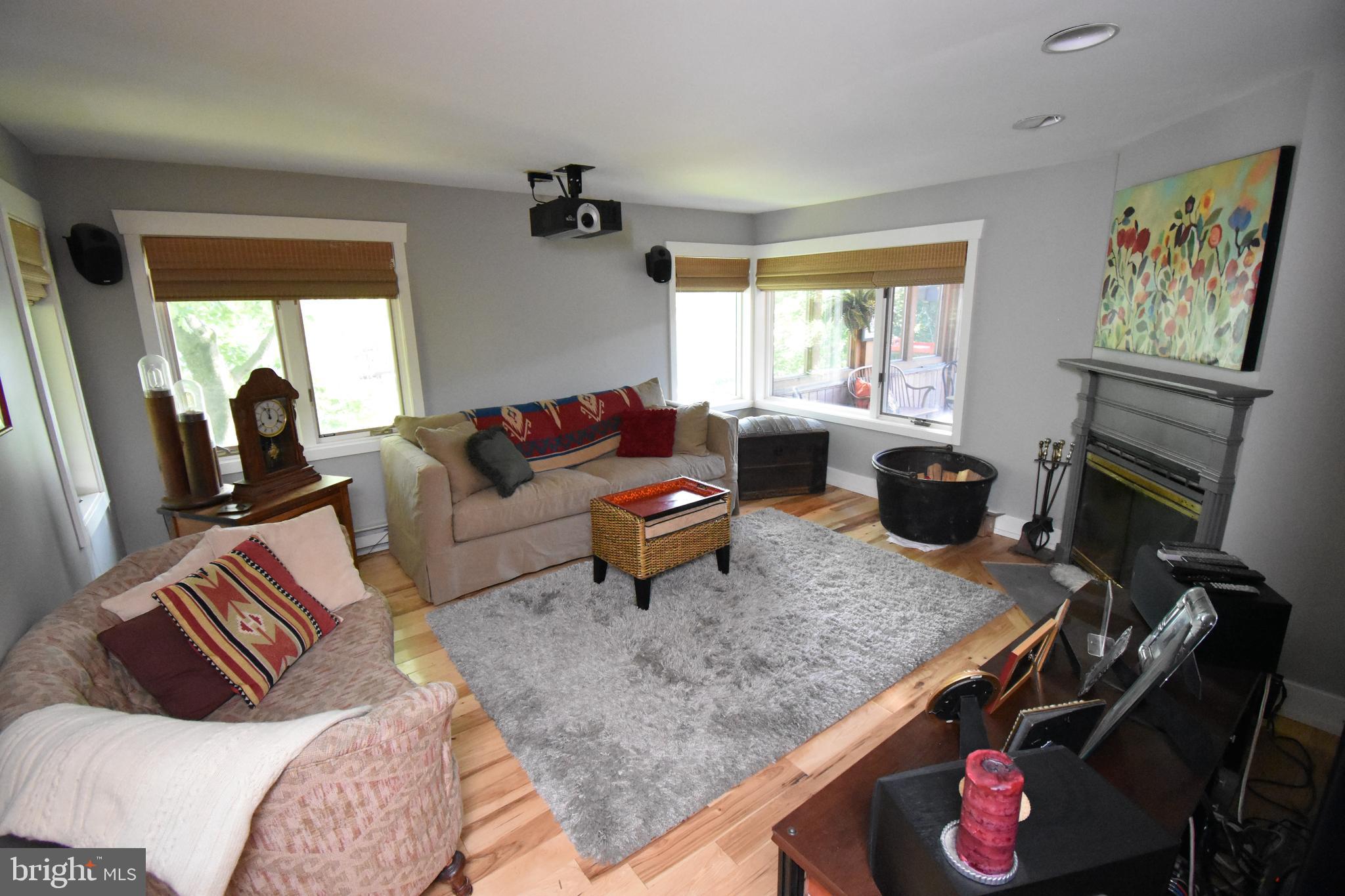 2973 River Road Phillipsburg, NJ 08865 - Photo 24 of 42 Family Room