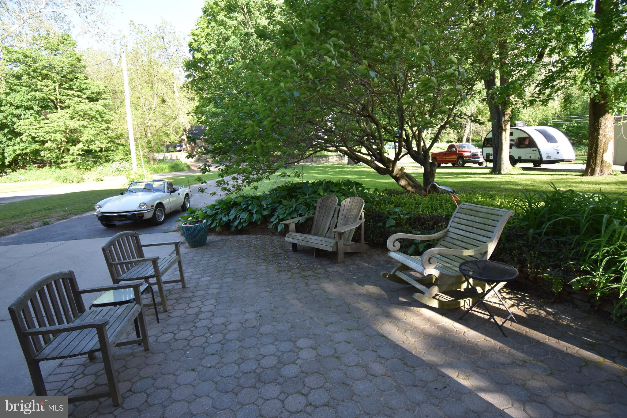 2973 River Road Phillipsburg, NJ 08865 - Photo 37 of 42 Patio