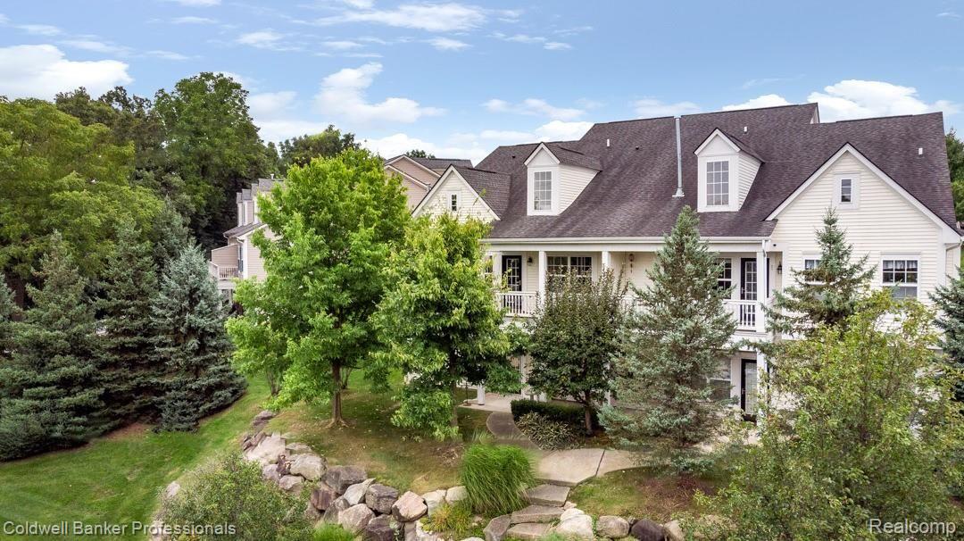 759 East Bluff Court Rochester, MI 48306 - Photo 41 of 44 759-E-Bluff-Ct-45.jpg