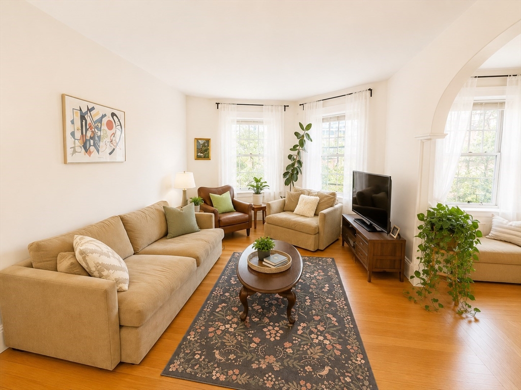 32 Claflin Road, Unit 2 Brookline, MA 02445 - Photo 3 of 25