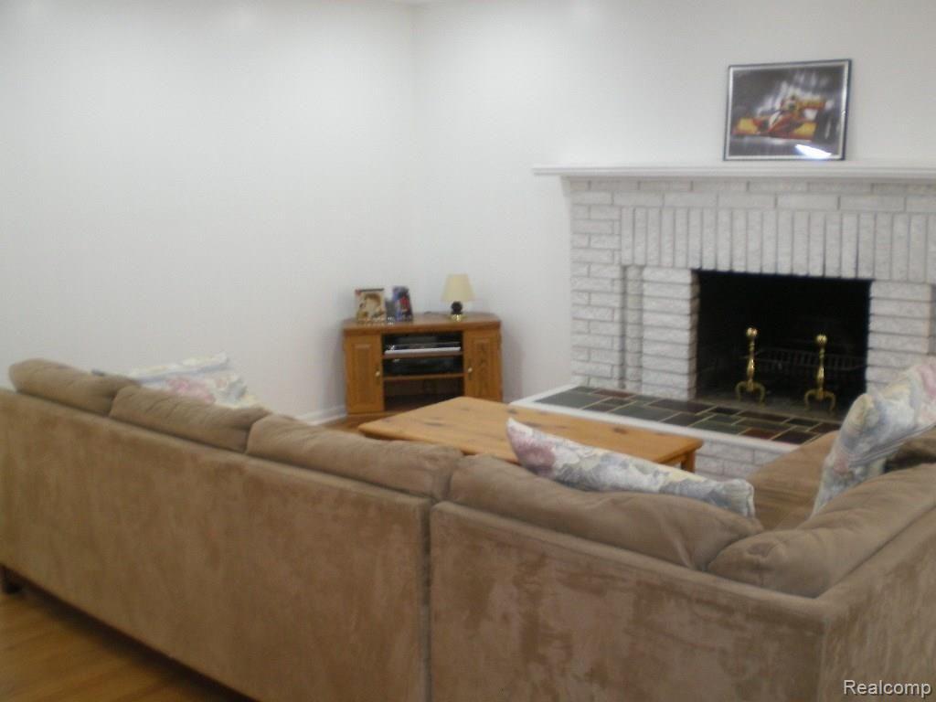 973 Hampstead Lane Rochester Hills, MI 48309 - Photo 26 of 40
