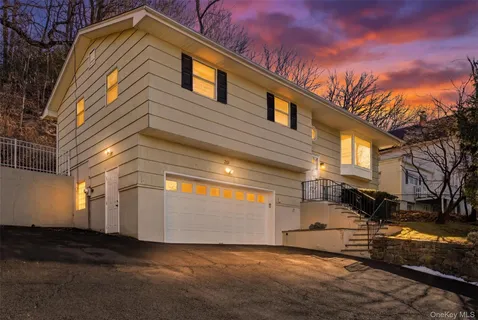 $795,000 | 20 North Washington Avenue, White Plains, NY 10603