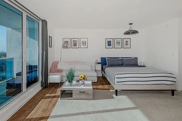 $7,000 | 2301 Collins Avenue, Unit 1230, Miami Beach, FL 33139