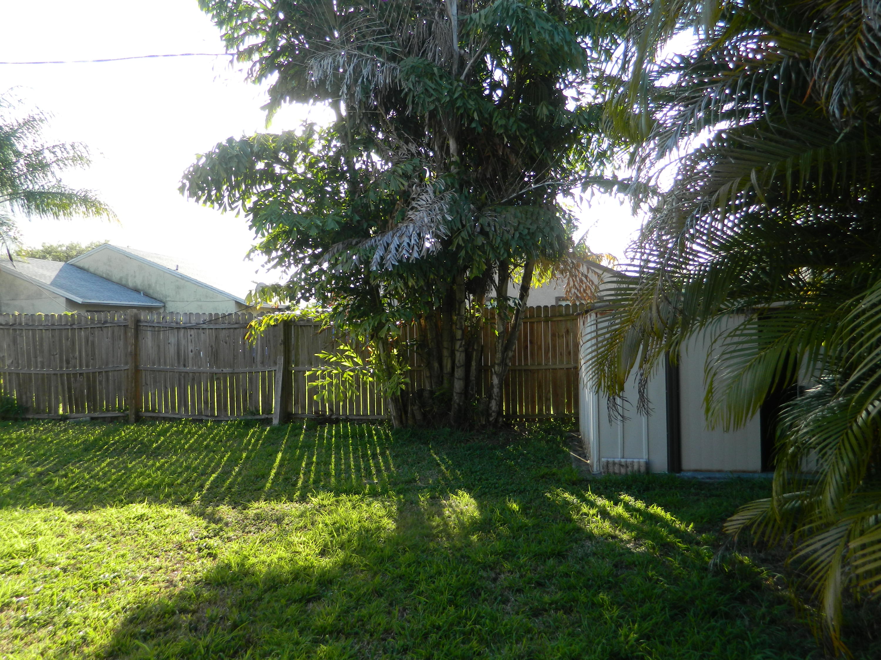 5854 Southeast Mitzi Lane Stuart, FL 34997 - Photo 16 of 18 Backyard