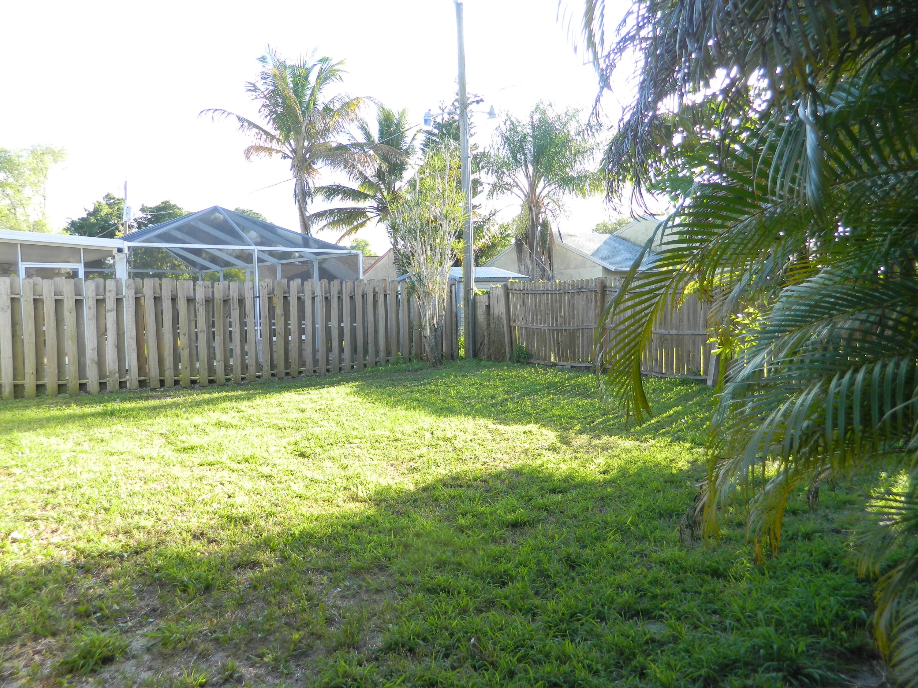 5854 Southeast Mitzi Lane Stuart, FL 34997 - Photo 18 of 18 Backyard