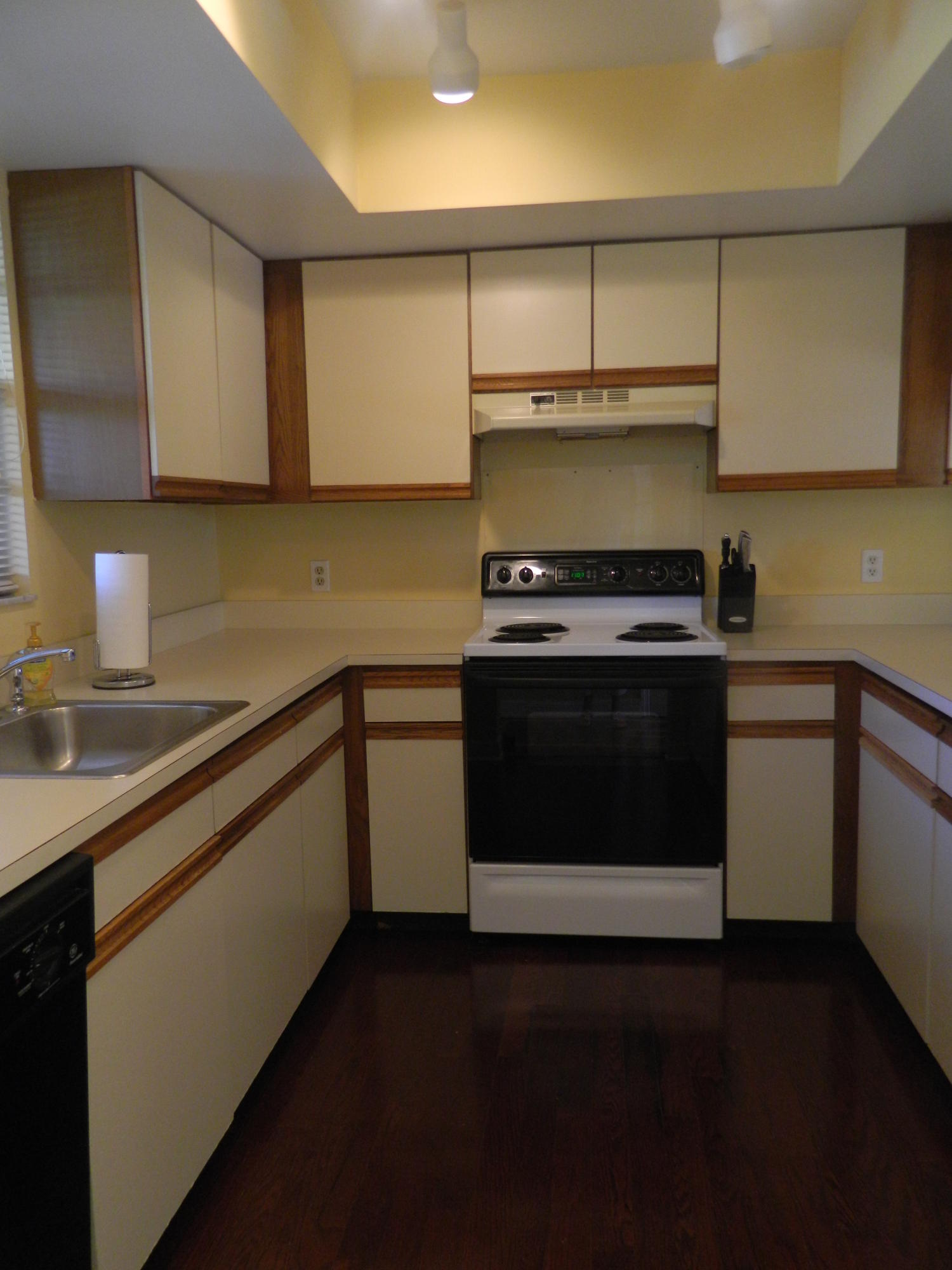 5854 Southeast Mitzi Lane Stuart, FL 34997 - Photo 6 of 18 Kitchen