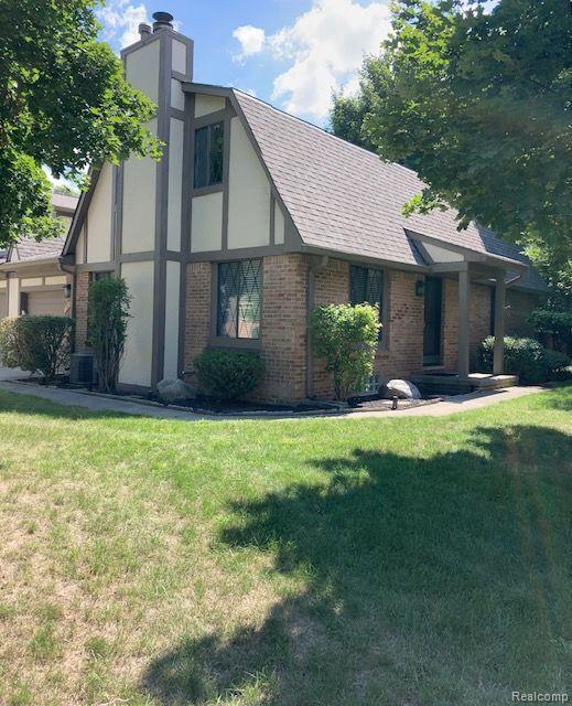 1939 Allenway Court Rochester, MI 48309 - Photo 1 of 19