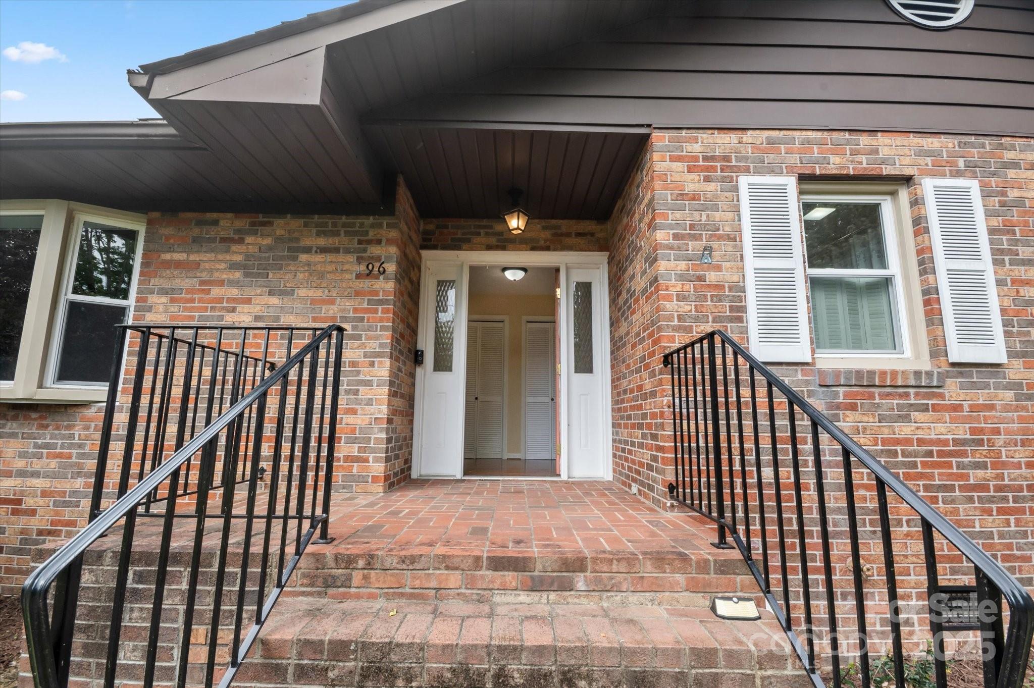 196 Broadview Circle Brevard, NC 28712 - Photo 4 of 45