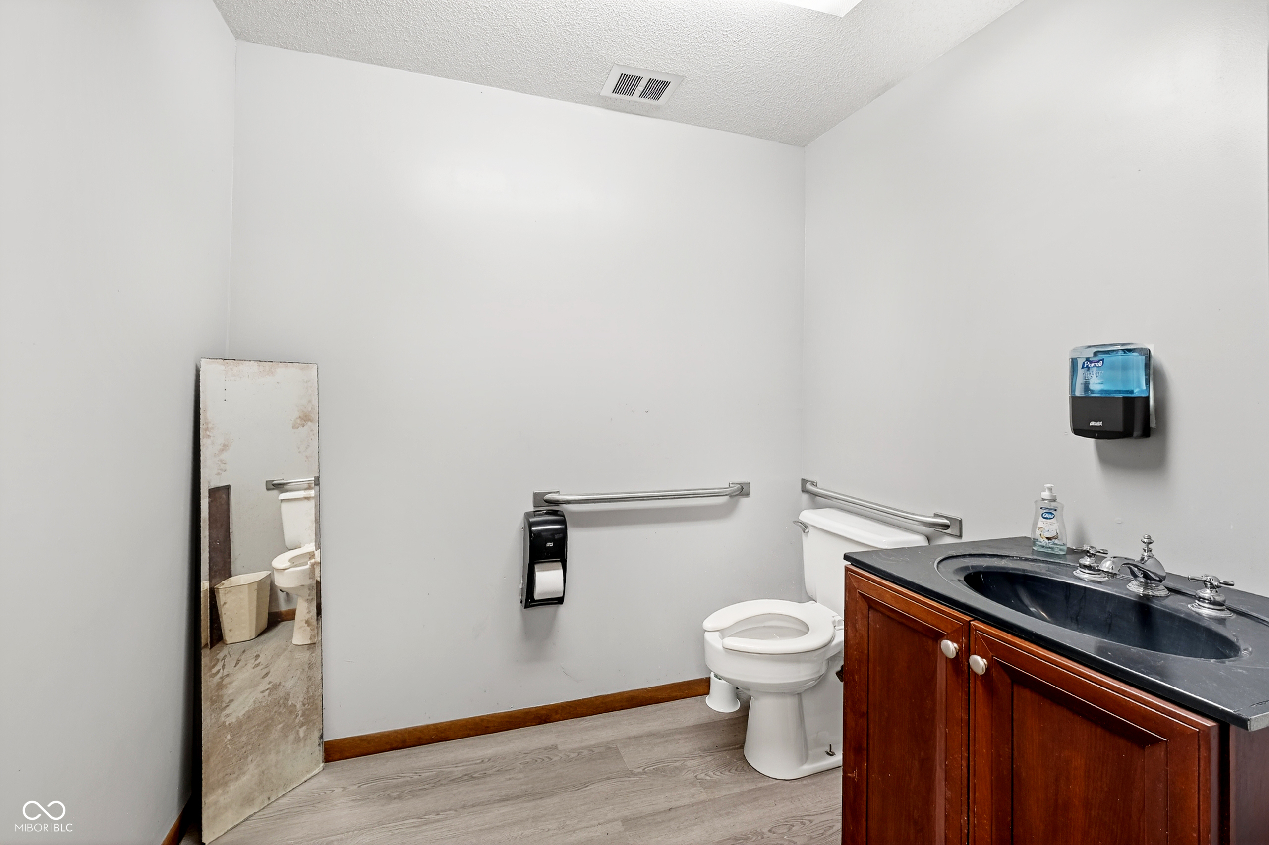 920 South Rangeline Road Anderson, IN 46012 - Photo 21 of 39