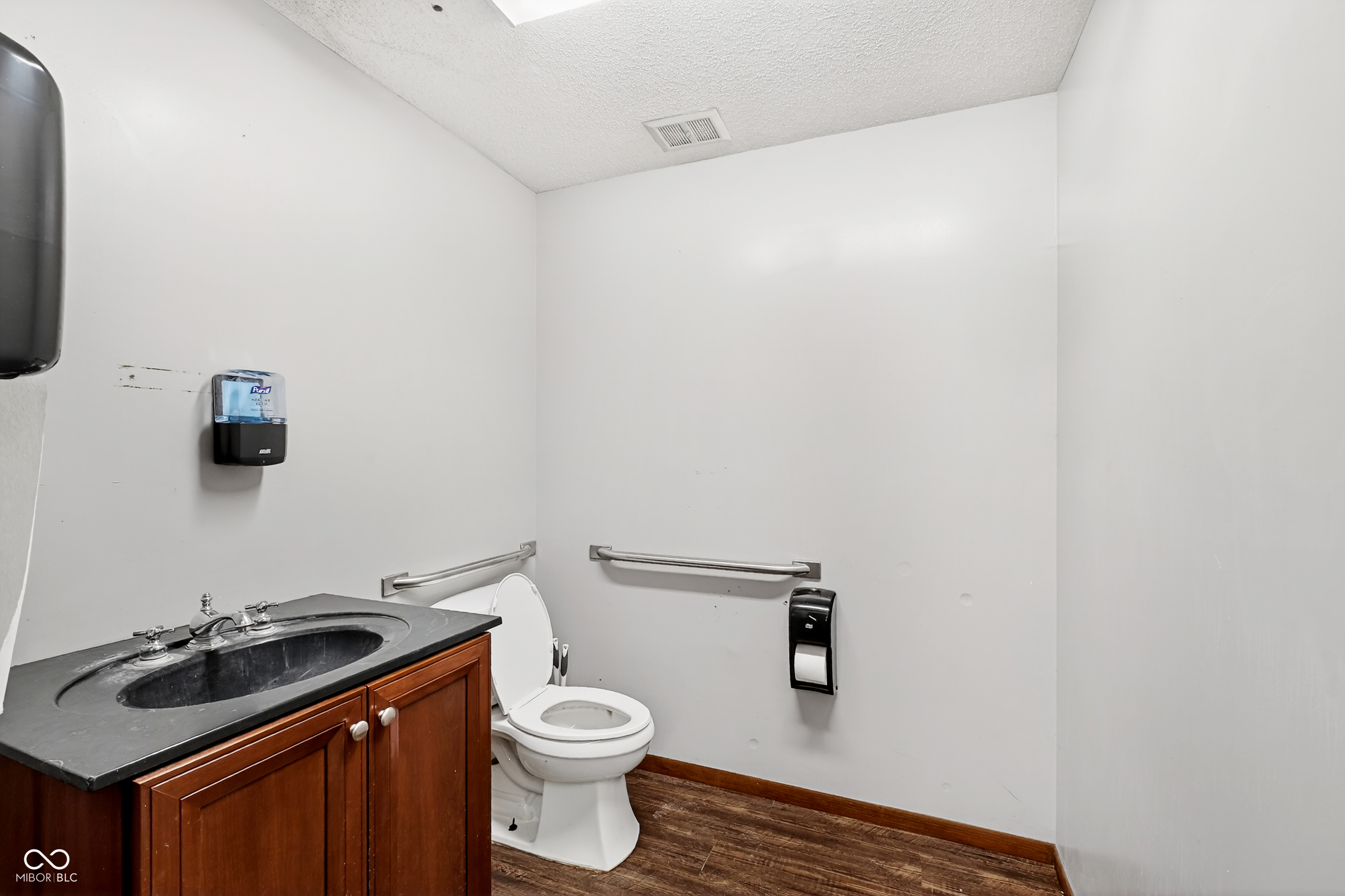 920 South Rangeline Road Anderson, IN 46012 - Photo 22 of 39