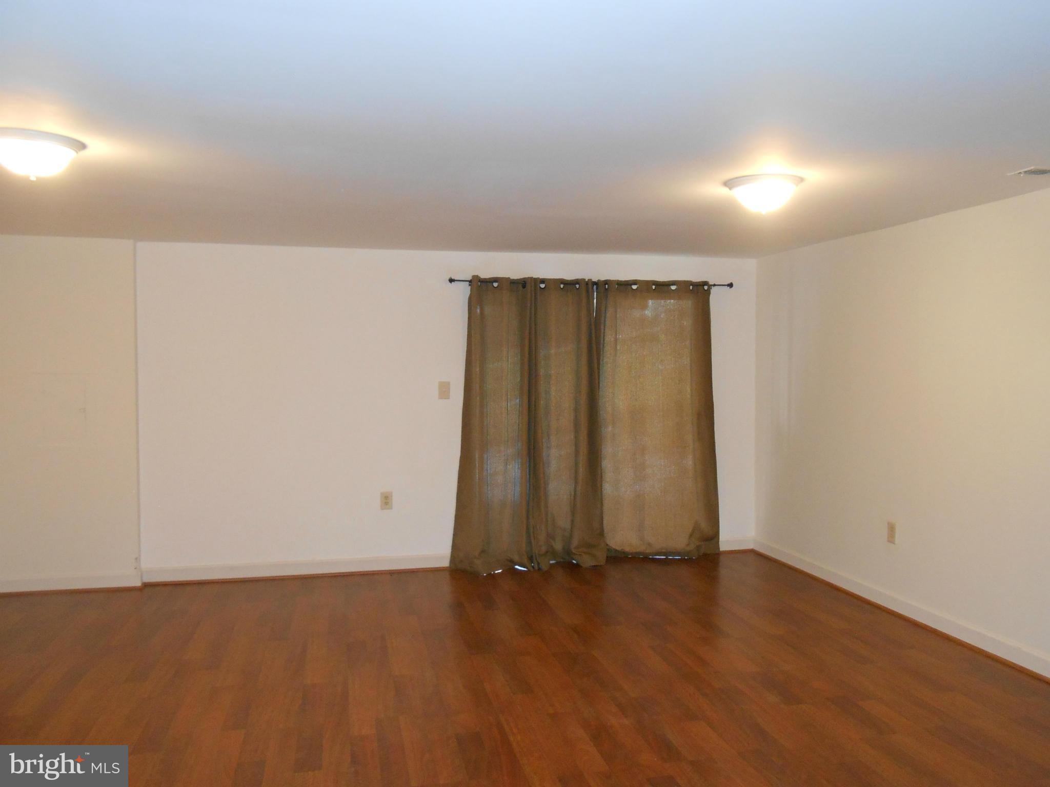 8454 Snowden Oaks Place Laurel, MD 20708 - Photo 13 of 17 Family Room