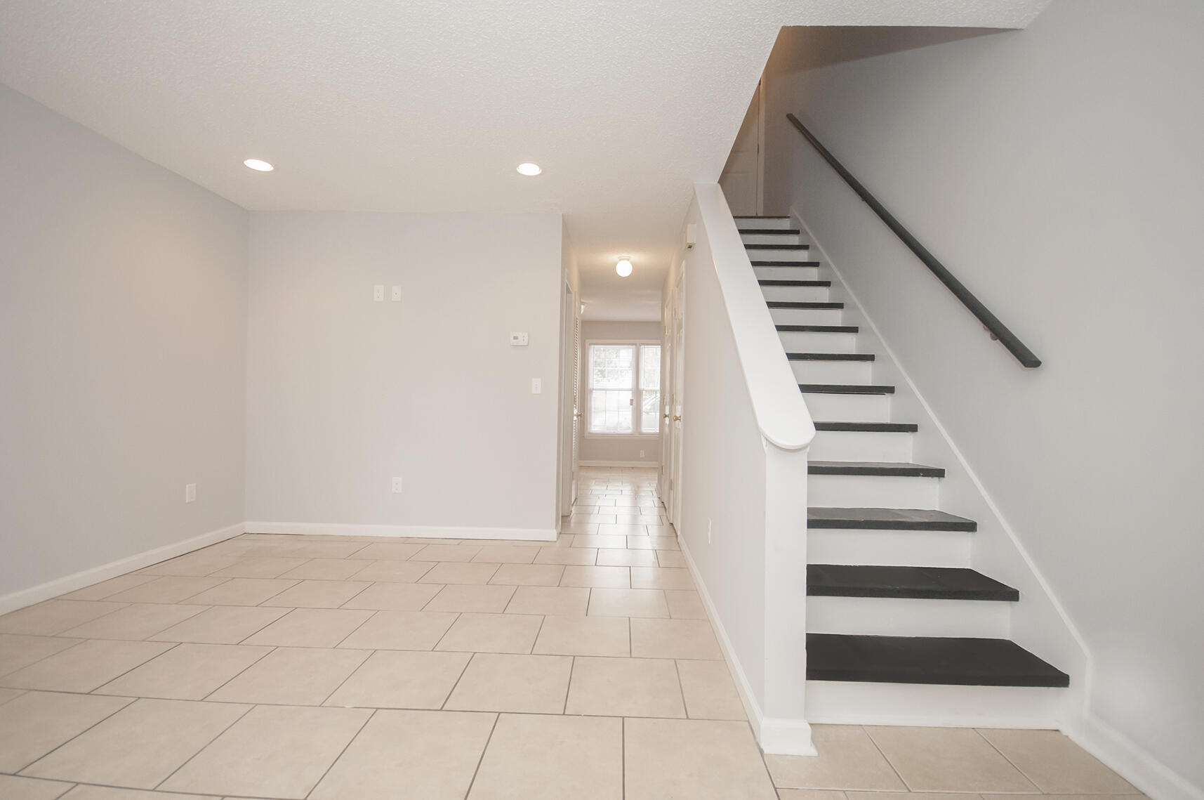 9 Anderson Avenue, Unit B Charleston, SC 29412 - Photo 2 of 17 _DSC9196